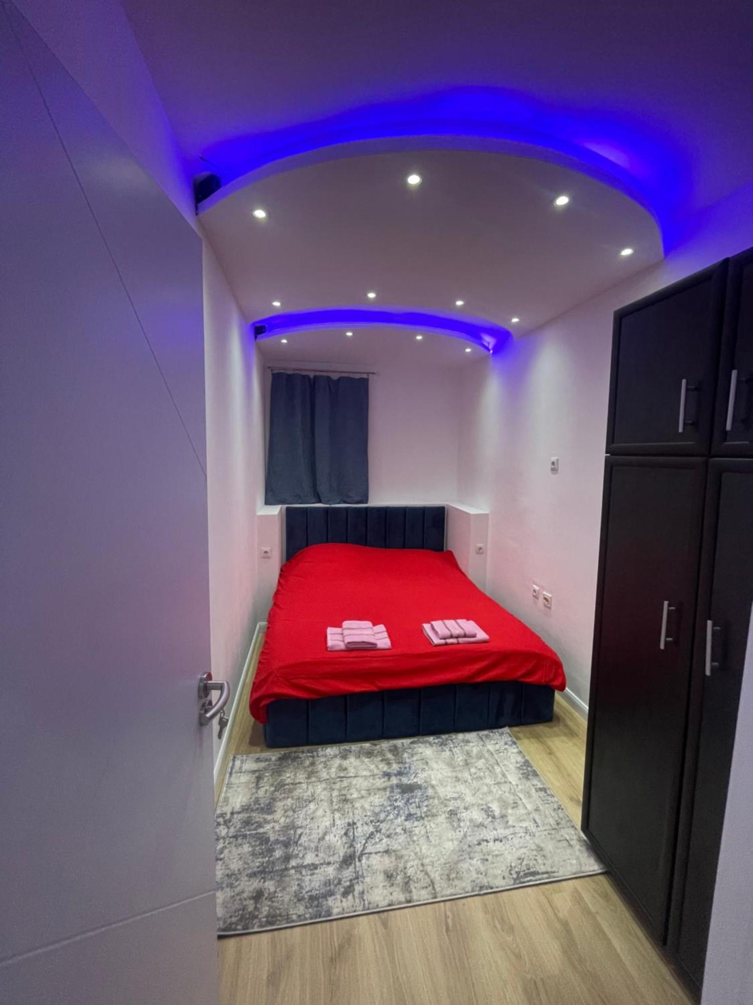 38 Apartment 3 Pristina Buitenkant foto